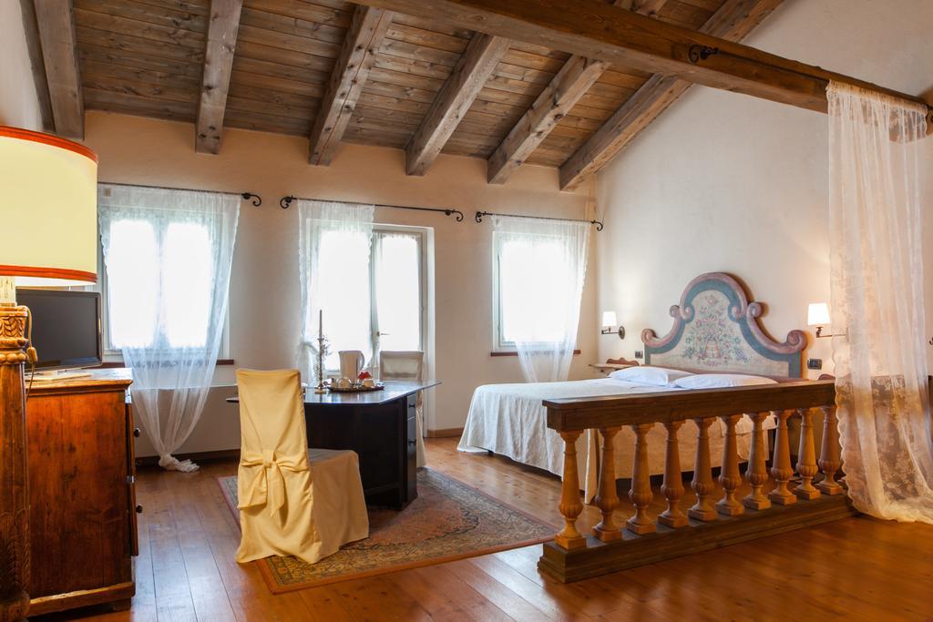 Locanda Antiche Macine ซานตาคันเจโล ดิ โรมาญญา ภายนอก รูปภาพ